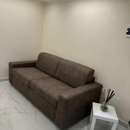 Lombardo House * קטאניה