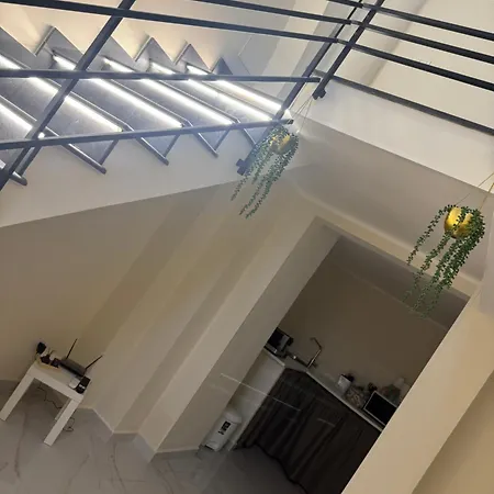 Lombardo House דירה